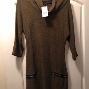 Women’s Dress - Size Medium
